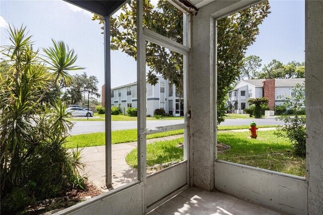 Building Photo - 1404 Northlake Dr
