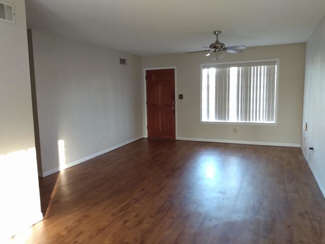 Building Photo - 510 N 12th St