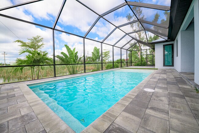 Building Photo - 3432 SW 8th St