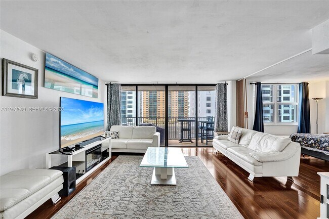 Building Photo - 2201 S Ocean Dr