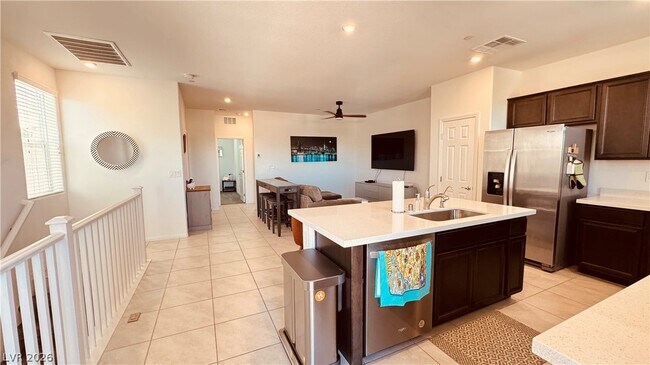 Building Photo - 623 Sedum Ave.