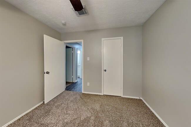 Building Photo - 19011 Keyturn Ln