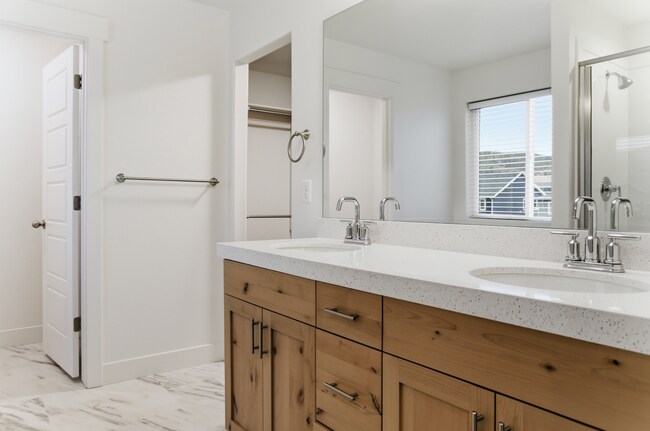 Building Photo - 4634 E Silver Moon Dr