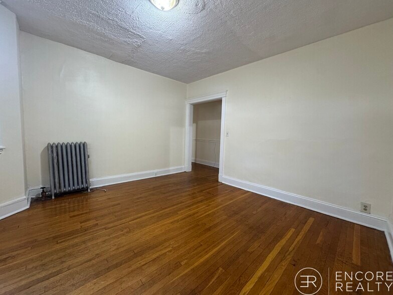 Building Photo - 84 New Whitney St