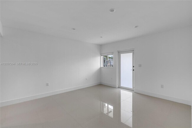 Building Photo - 21845 Goulds Ave