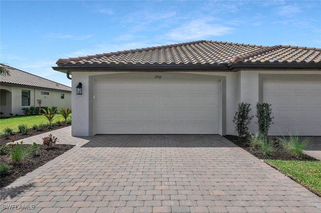 Building Photo - 19501 Hinkley Dr