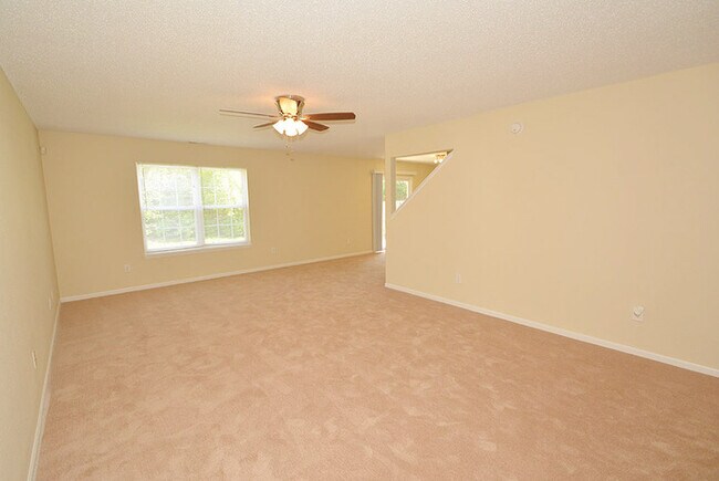 Building Photo - Pike Township 4 bedroom home