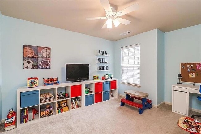 Building Photo - 2344 Attewood Dr