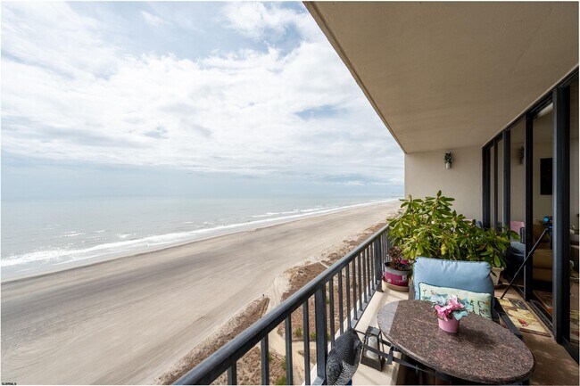 Building Photo - 3851 Boardwalk