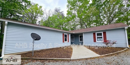 Building Photo - 2485 Michelle Dr