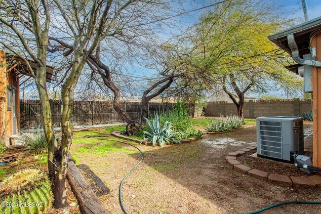 Building Photo - Charming Remodeled 3 Bedroom Brick Home