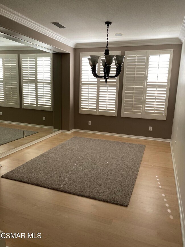 Building Photo - 3082 Eaglewood Ave