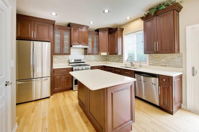 Building Photo - 501 Tuscany Dr