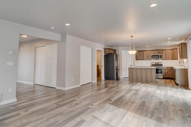 Building Photo - 3 Bedroom 3 Bathroom home for rent.