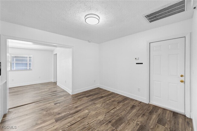 Building Photo - 2981 Ribbon Ct