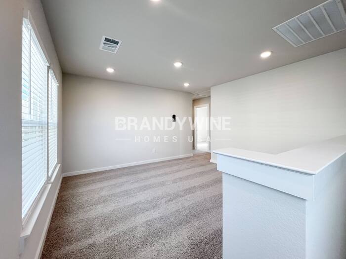 Building Photo - 341 Fire Rock Dr