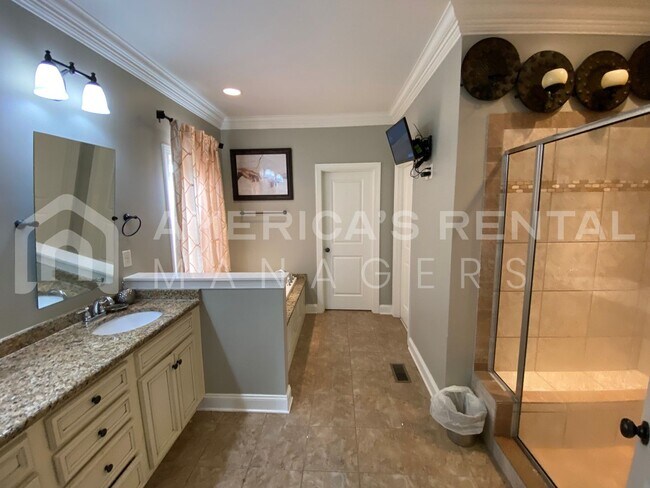 Building Photo - Home for rent in Hoover!!! View NOW!!! ***...