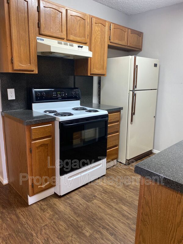 Building Photo - 1409 W Kilpatrick St