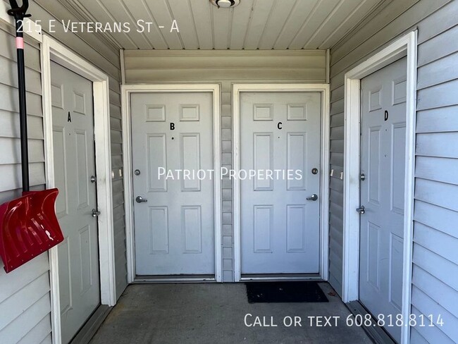 Building Photo - 215 E Veterans St