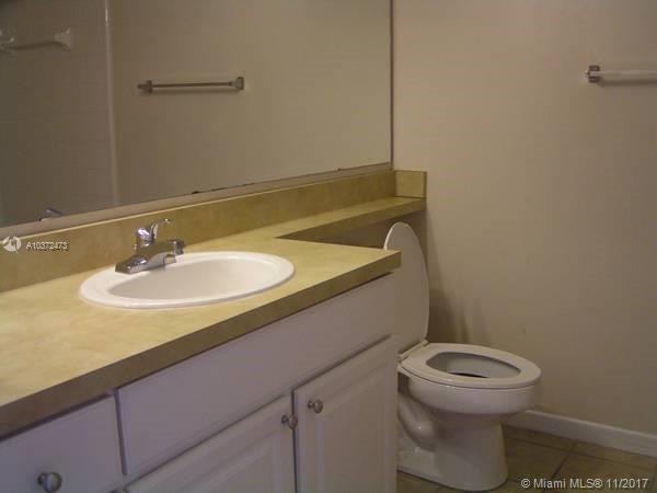 Building Photo - 9857 Baywinds Blvd