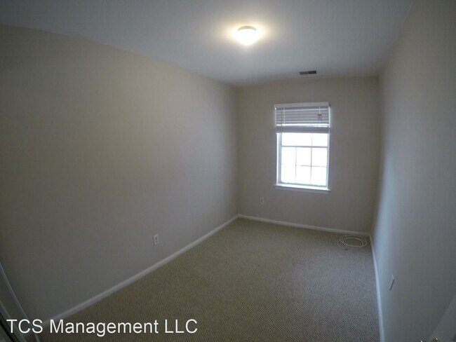 Building Photo - 2 br, 1 bath House - 314 Jackson St.