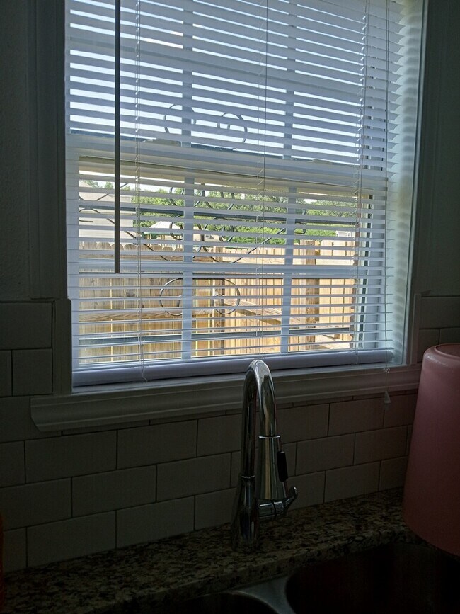 Building Photo - 1017 Wheel House Ln