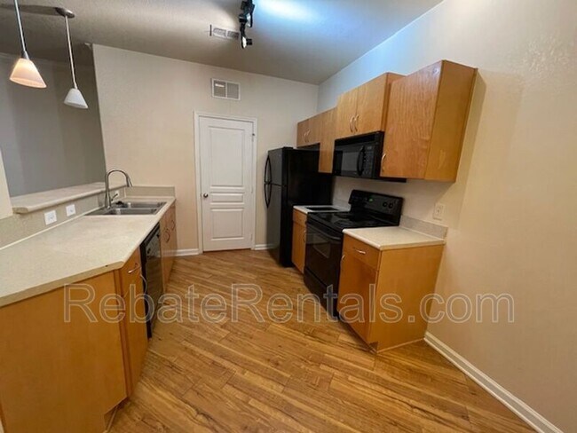 Building Photo - 8290 Gate Pkwy W