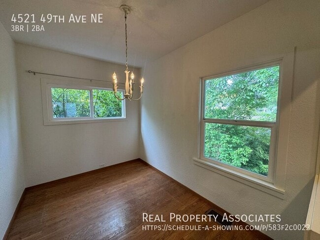Building Photo - 4521 49th Ave NE