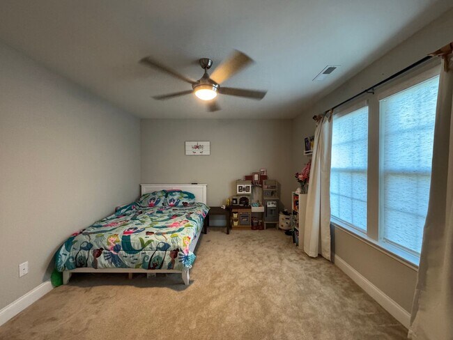 Building Photo - Spacious 3 Bedroom Home in Franklinton