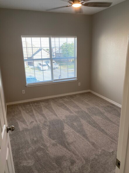 Upstairs Bedroom 3 - 12404 Pinestraw Rd