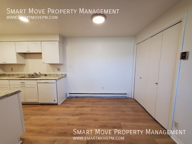 Building Photo - 2559 Targee-