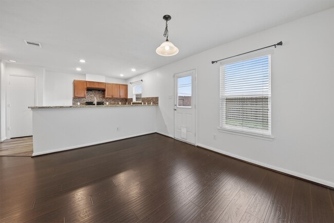 Building Photo - 15019 Trinity Meadow Dr