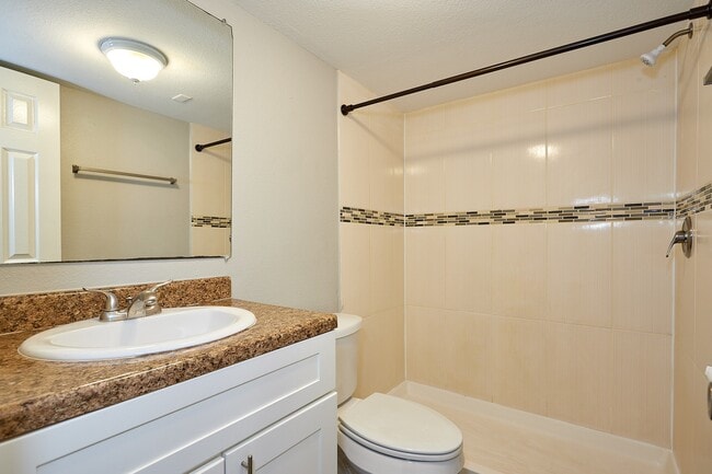 Building Photo - 1419 Hawthorne St