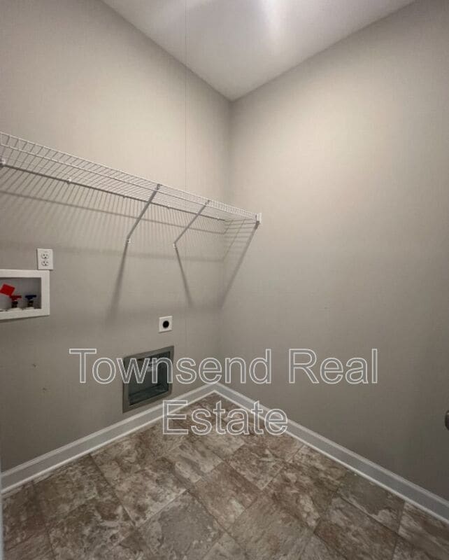 Building Photo - 2513 Owlands Ct