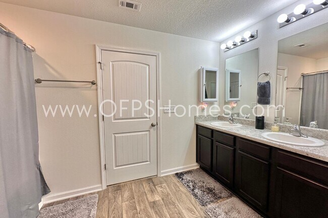 Building Photo - 841 Moorhen Wy