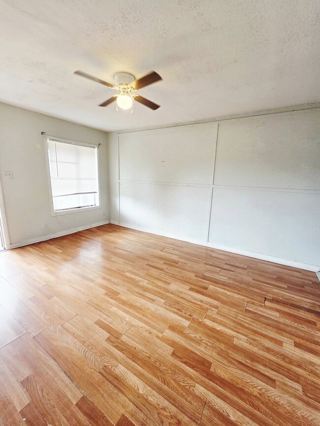 Building Photo - 1509 Sycamore St