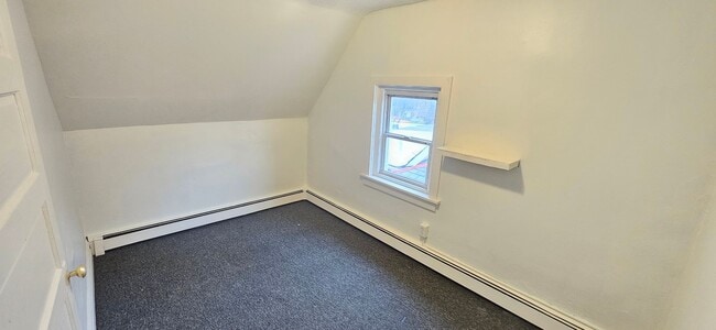 Building Photo - 227 S 16th St