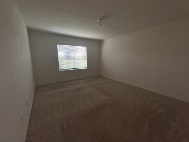 Building Photo - 9704 Pepper Tree Trl