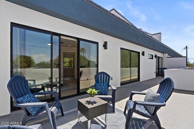 Building Photo - 230 W Monterosa St