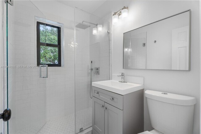 Building Photo - 3202 Elizabeth St