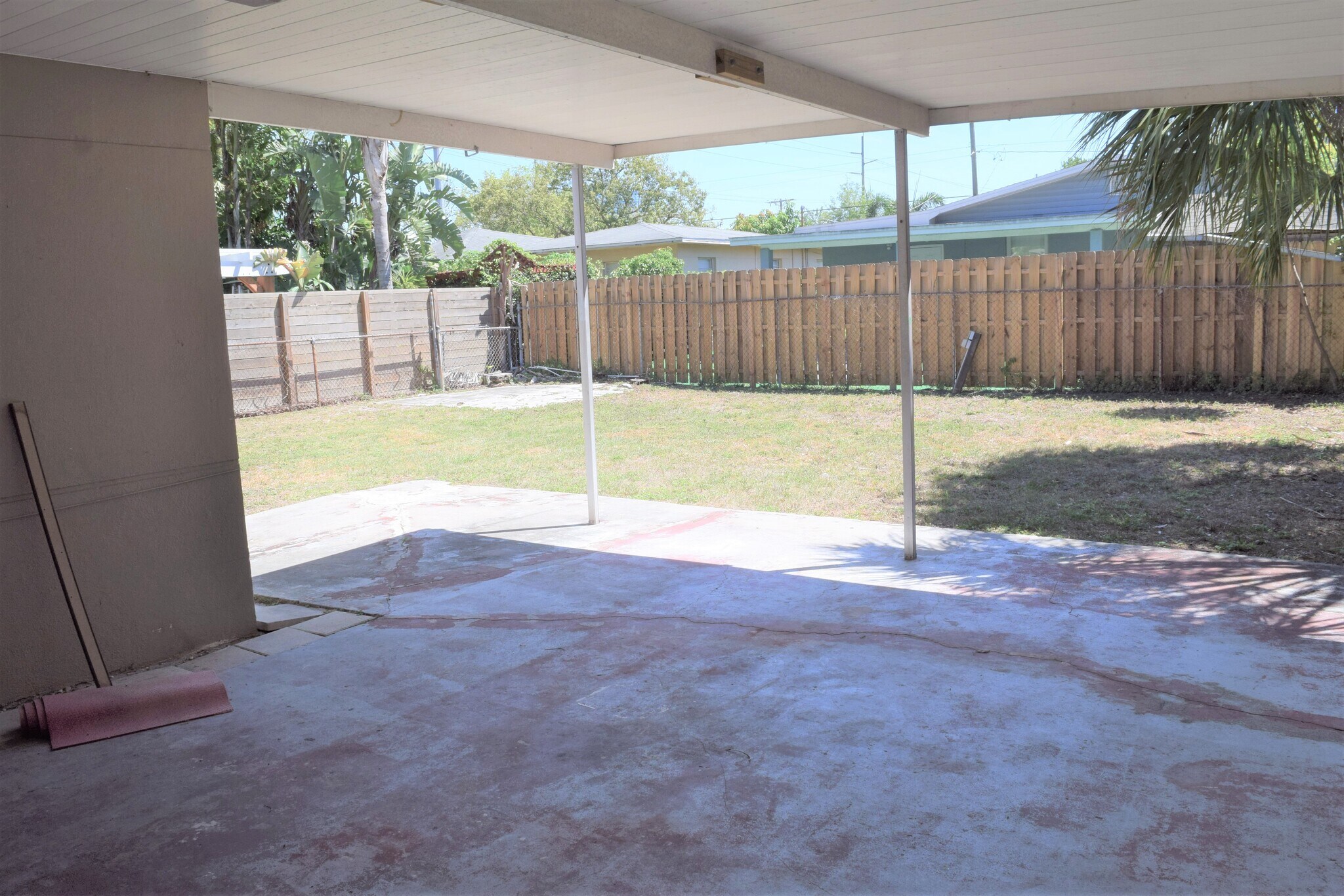 Building Photo - 3906 W Carmen St