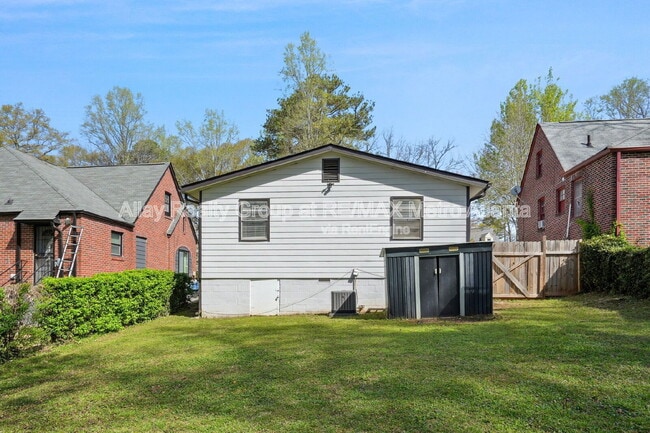 Building Photo - 1770 Rogers Ave SW