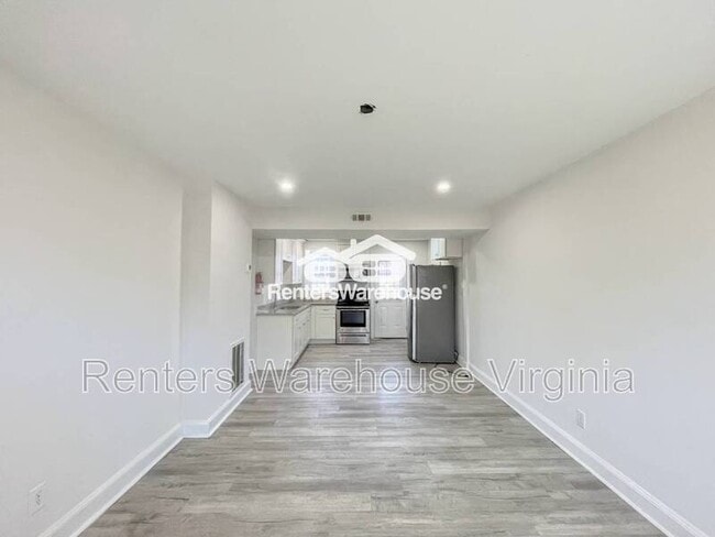 Building Photo - 1375 W Ocean View Ave