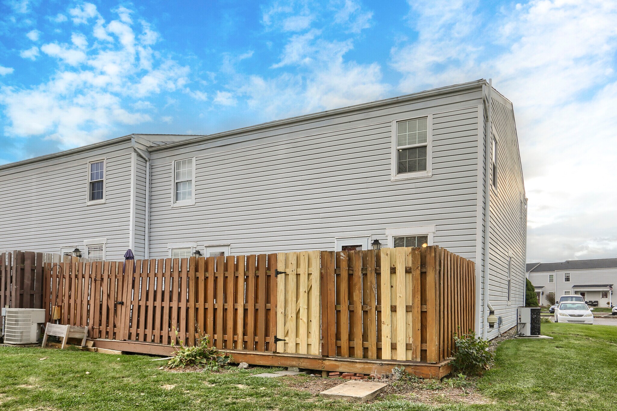 Building Photo - 843 Old Silver Spring Rd