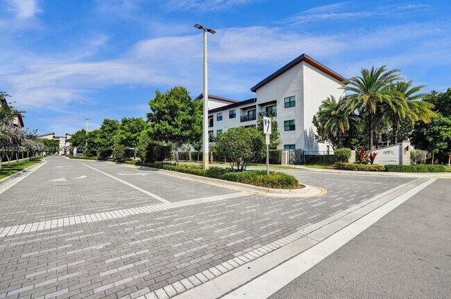 Building Photo - 7855 NW 104th Ave