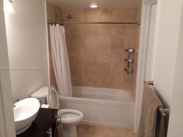 Building Photo - 350 S Miami Ave