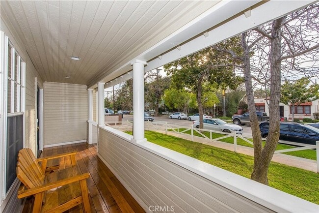 Building Photo - 289 N Cleveland St