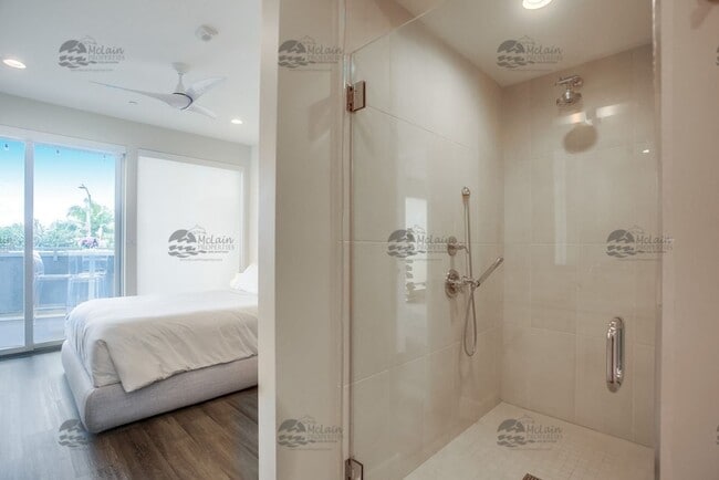 Building Photo - LUXURY 2 Bedroom with AC and Washer/Dryer, DOWNTOWN CARLSBAD VILLAGE