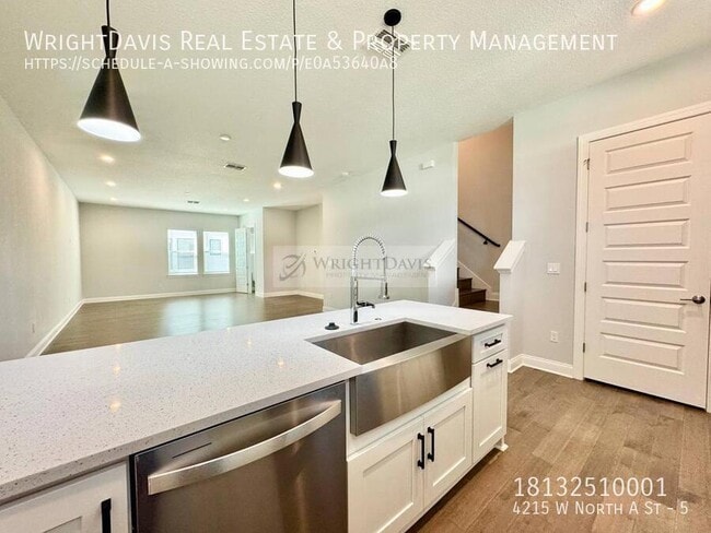 Building Photo - 4215 W North A St