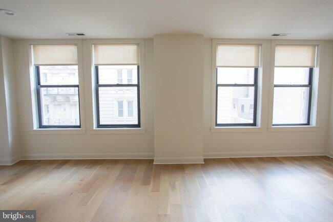 Building Photo - 1411 Walnut St